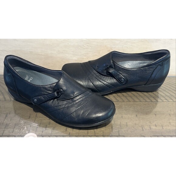 DANSKO womens black leather slip on shoe nurse loafer flat size 8.5-9 EU39 - Picture 1 of 8